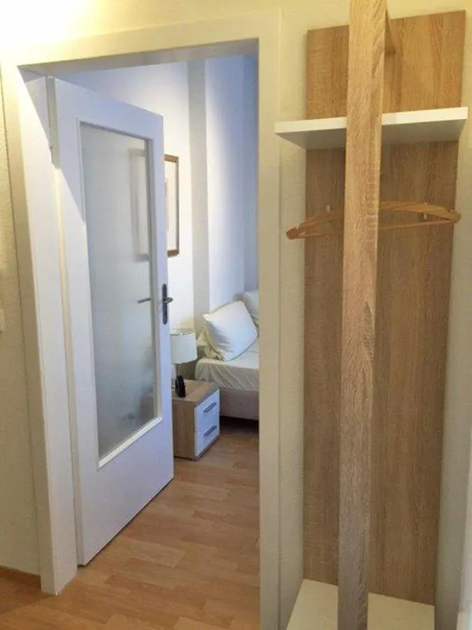 Hotell Haus Am Zoo Apartments Verschiedene Adressen Düsseldorf Tyskland