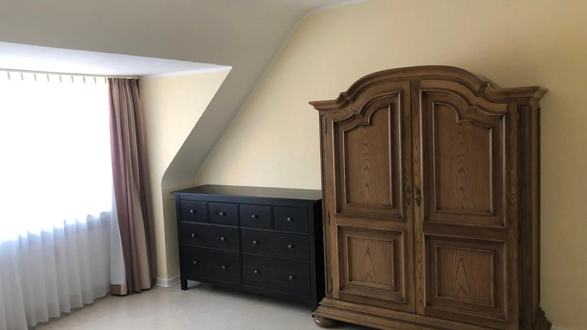 Hotell Haus Am Zoo Apartments Verschiedene Adressen Düsseldorf